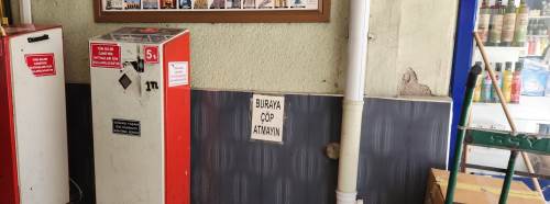 Eskişehir’de cami önüne “Çöp atmayın” uyarısı