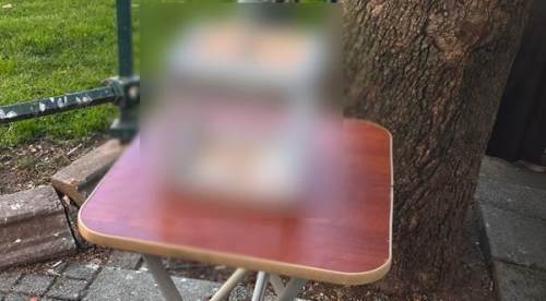 Eskişehir'de cami önüne konulan kutuya ilgi büyük!