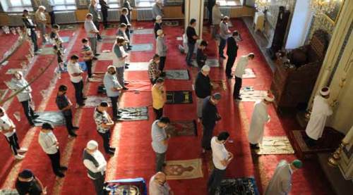 Eskişehir'de camilerde bayram namazı