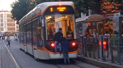 Eskişehir'de canlarını hiçe saydılar!