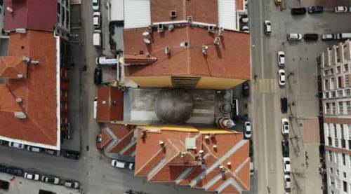 Eskişehir'de çekilen bu fotoğrafta bir cami gizli