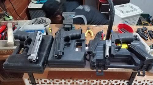 Eskişehir'de cephanelik gibi eve baskın düzenlendi!