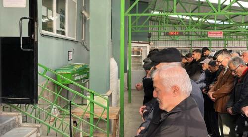 Eskişehir'de cesedi babasının bahçesinde bulunmuştu: Gözyaşlarıyla uğurlandı