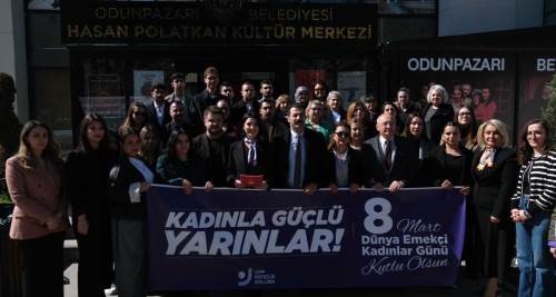 Eskişehir'de CHP Gençlik Kolları’ndan 8 Mart'a özel açıklamalar