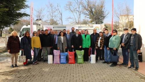 Eskişehir’de çiftçilere gübre desteği devam ediyor