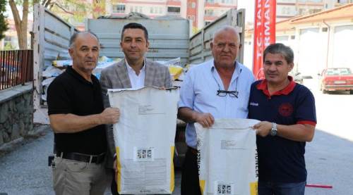 Eskişehir’de çiftçilere kanola tohumu desteği
