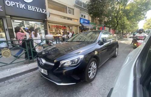 Eskişehir'de çileden çıkaran parklar! Trafik sıkıştı