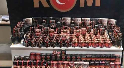 Eskişehir'de cinsel içerikli ürün baskını! Binlerce...