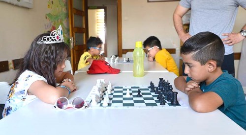 Eskişehir'de çocuklar satranç öğreniyor