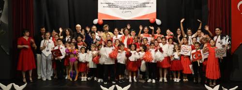 Eskişehir’de çocuklardan Zafer Bayramı’na sanat dolu kutlama