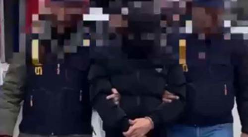 Eskişehir'de çocukların görüntüsünü satıyordu: Para gönderenler aranıyor!