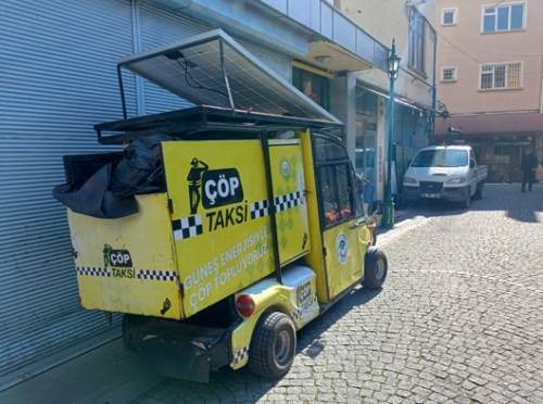 Eskişehir'de çöp taksiler temizlik çalışmalarını sürdürüyor