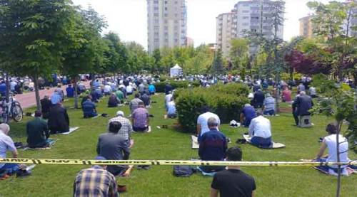 Eskişehir'de Cuma yoğunluğu
