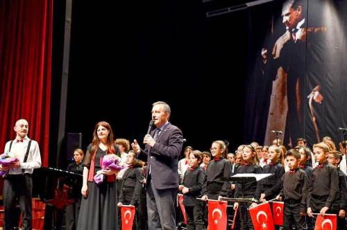 Eskişehir'de Cumhuriyet çocuklarından muhteşem konser