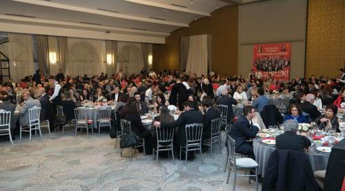 Eskişehir'de dayanışma gecesi: "Mücadelemiz iktidara yürüyüş mücadelesidir"