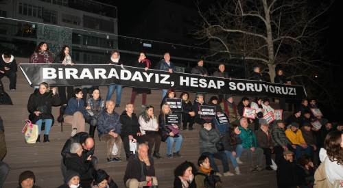 Eskişehir'de deprem ihmalleri protesto edildi: “Tedbir yok, rant var!” 