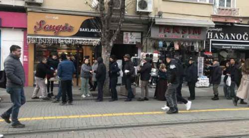 Eskişehir’de depremde hayatını kaybedenler için 10 bin kişilik...