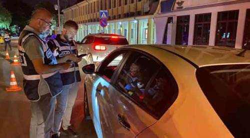 Eskişehir'de dev "huzur" uygulaması: 400 polis ile...