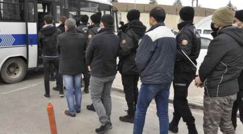 Eskişehir'de dev FETÖ operasyonu: 13 kişi...
