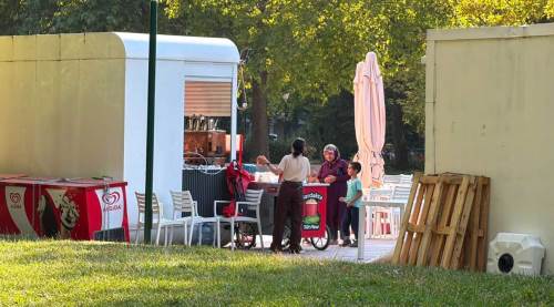 Eskişehir'de dondurma dolabındaki kaçak akım çocuğu hastanelik etti