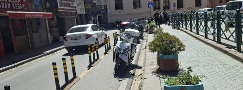 Eskişehir'de dubaların arası park alanı oldu