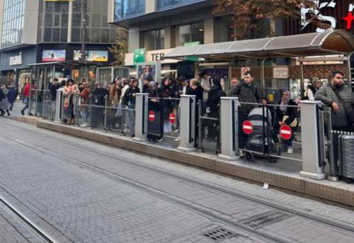 Eskişehir'de duraklar ağzına kadar dolu!