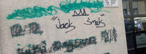 Eskişehir’de duvarlar hedefte: İzinsiz yazılar tepki çekti!