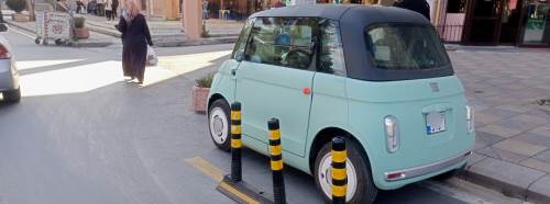 Eskişehir'de duyarsızca park edilen araç tepki topladı!