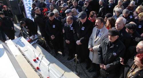 Eskişehir'de duygu dolu Uğur Mumcu anması: "Birlik olmak zorundayız"