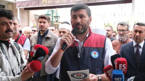 Eskişehir'de Eğitim-Bir-Sen’den açıklama: “Okullarımıza sahip çıkacağız, dimdik duracağız”