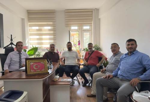 Eskişehir’de eğitimcilerden yeni müdür yardımcısına ziyaret