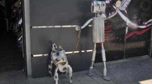 Eskişehir'de egzoz parçalarından tasarladıkları dikkat çekiyor