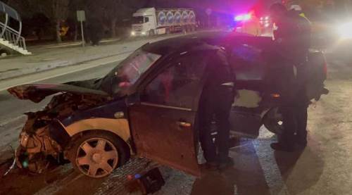 Eskişehir’de ehliyetsiz sürücü kaza yaptı: 1’i ağır 2 yaralı