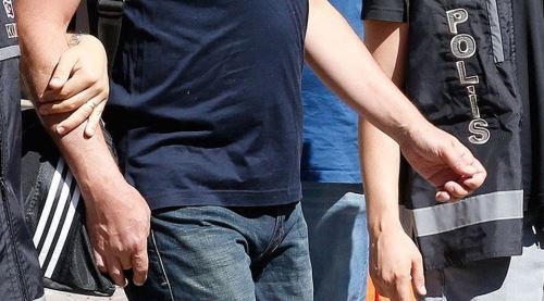Eskişehir'de ekipler eski polisi organizede yakaladı