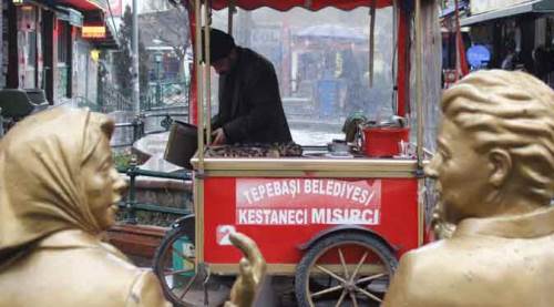 Eskişehir'de ekmek parası için inatla...