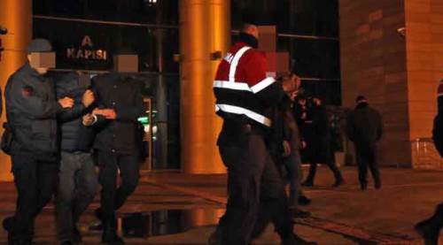 Eskişehir'de el yapımı patlayıcılarla yakalandılar