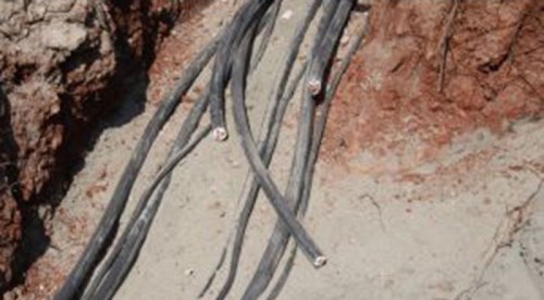Eskişehir'de elektrik kabloları çalındı