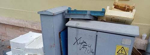 Eskişehir'de elektrik panosu tehlike saçıyor!