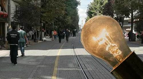 Eskişehir'de elektrik şoku: Ulaşım durdu, işletmeler karanlıkta kaldı