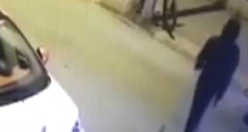 Eskişehir'de elini kolunu salladı, üstüne binip gitti!