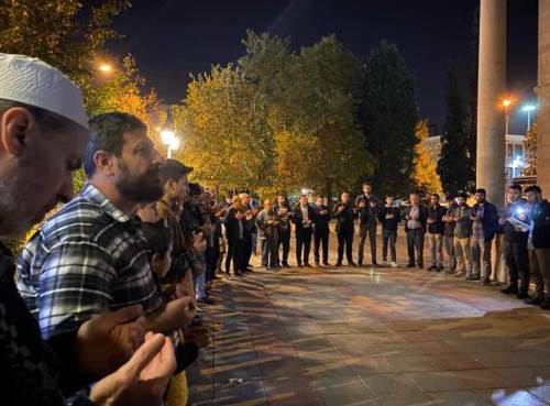 Eskişehir'de eller Filistin için duaya açıldı