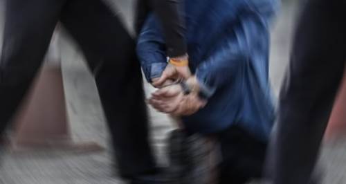 Eskişehir'de ellerini kollarını sallayarak dolaşıyorlardı: 41 kişi...