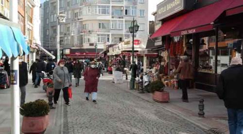 Eskişehir'de emekliler isyan etti: Bu maaşla siz geçinin!