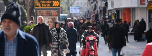 Eskişehir’de emeklilerin merak ettiği soru: Bayram ikramiyesi yeterli olacak mı?