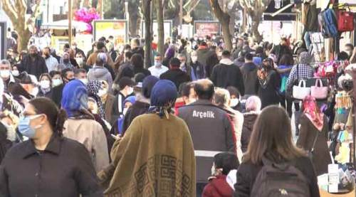 Eskişehir'de endişe veren insan seli!