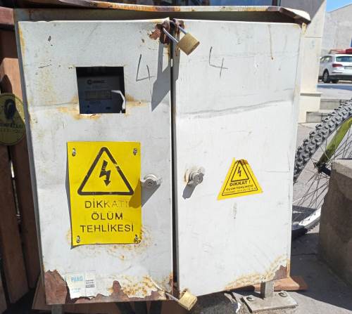 Eskişehir'de endişe yaratan görüntü: Vatandaşlrın güvenliği tehdit altında!