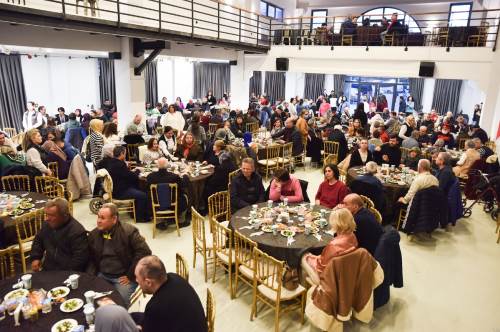 Eskişehir'de engelli bireyler ve ailelerine özel iftar yemeği düzenlendi
