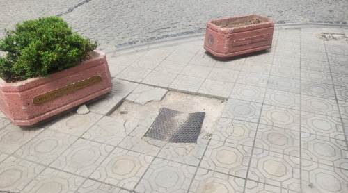 Eskişehir'de engelli bireyleri zorlayan göçükler