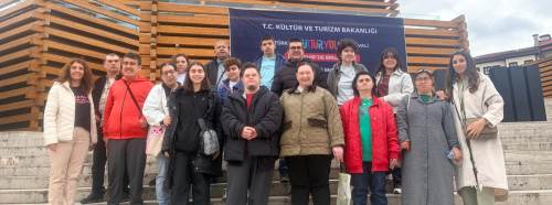 Eskişehir'de Engelsiz Kültür ve Sanat Merkezi öğrencileri müzeleri gezdi