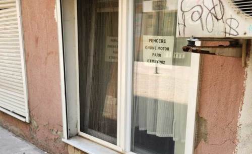 Eskişehir’de esnafın motosiklet isyanı: “Pencere önüne park etmeyiniz”